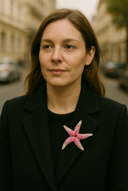 Stylish Starfish Brooch | Elegant Coastal Jewelry Accent